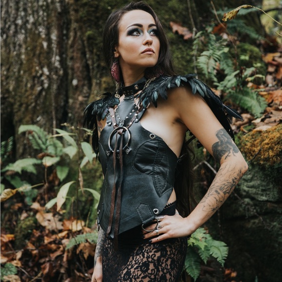 Meet your Posher, Natasha - Picture 2 of 4